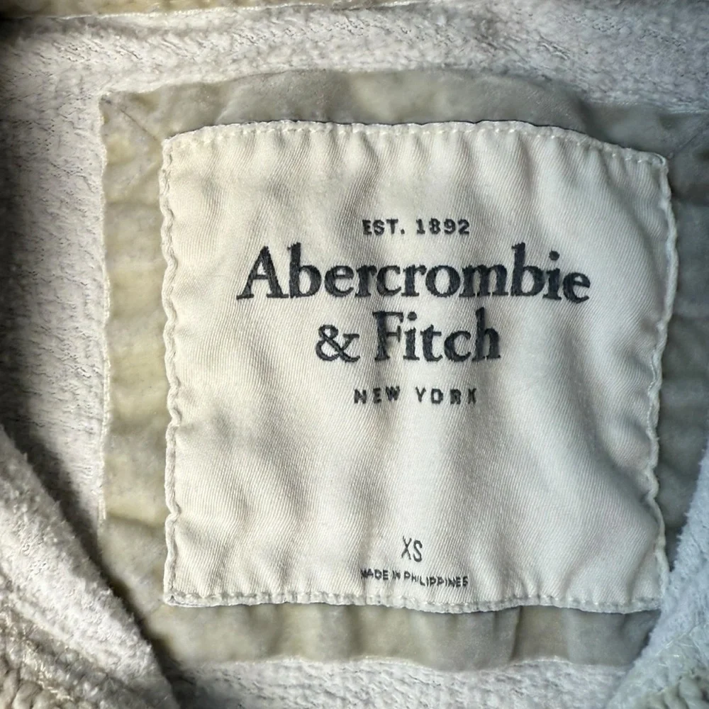 Y2K Abercrombie Button Jacket Cardigan. XS